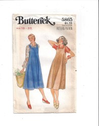 5865 Butterick  70S FLARE SLVLSS  SIDE BUTTON JUMPER PATTERN 12